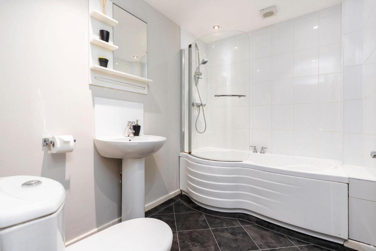 Stunning 3bd Hillsborough